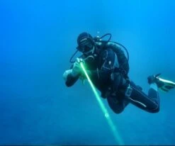 D570 1000 Lumen Light With Laser Pointer 9 D570 1000 Lumen Light With Laser Pointer -Aqua Lung Diving Shop 041f78456e d570 5