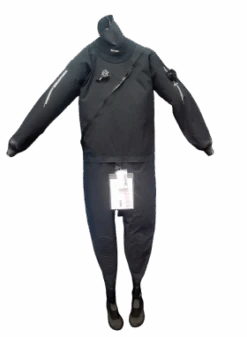 BARE Aqua-Trek 1 Tech Dry - Open Box -Aqua Lung Diving Shop photoroom 20221012 143759 1