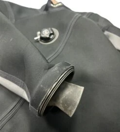 BARE Sentry Tech Dry - Used - XLT -Aqua Lung Diving Shop sentry tech dry c